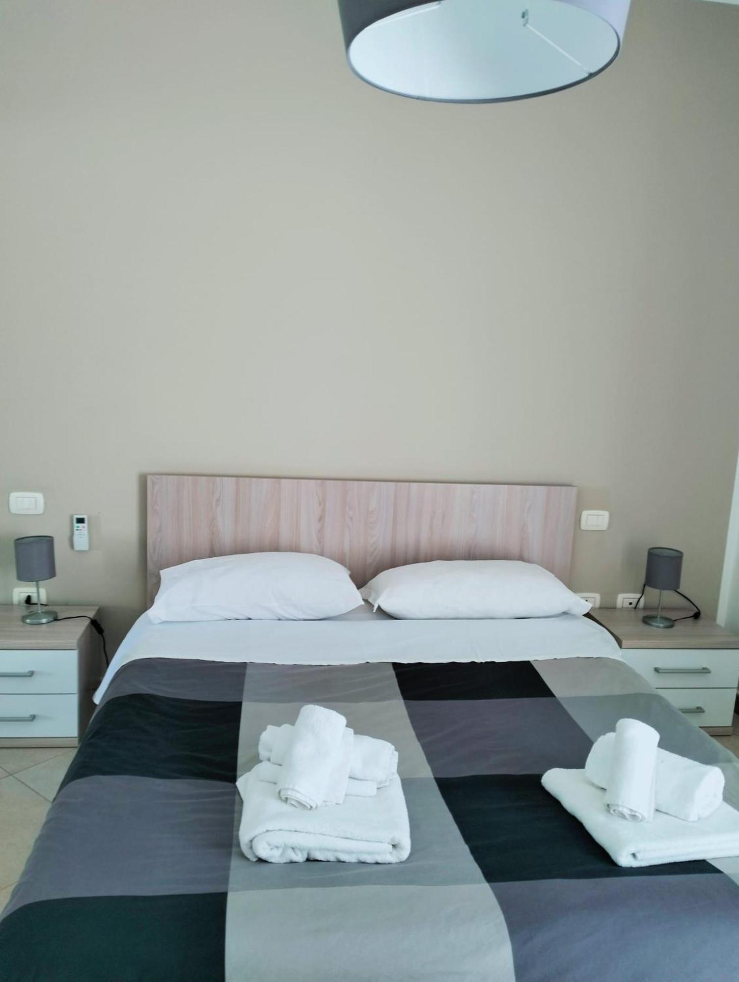 Red Luxury In Borgo Guardiola Near Cefalu Mandra Capreria Luaran gambar