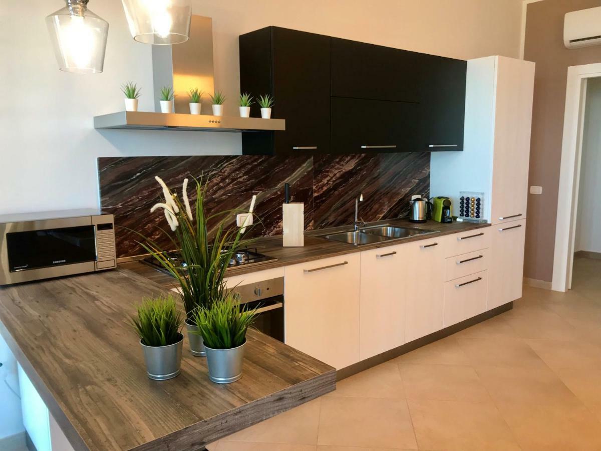 Red Luxury In Borgo Guardiola Near Cefalu Mandra Capreria Luaran gambar
